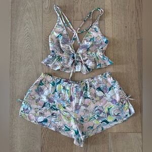 Bras N Things Floral Satin Pajama Set Pastel Ruffle Top & Shorts | Sz US4 AU8